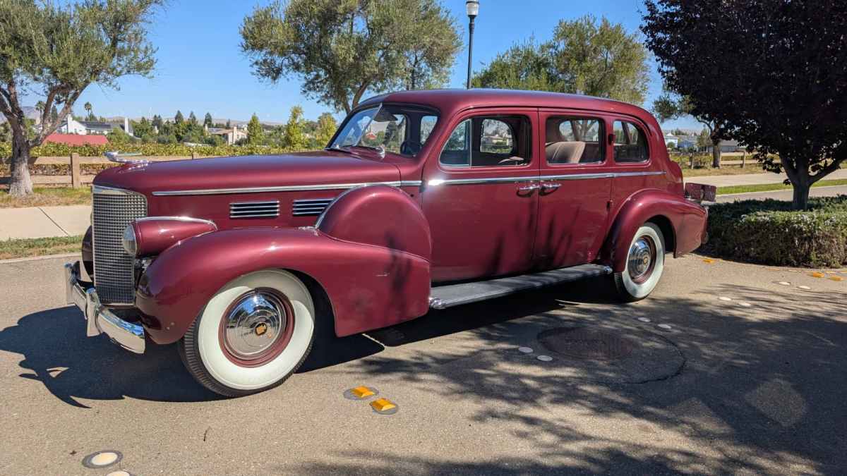 1938 Cadillac Fleetwood Series 75 Seven-Passenger Touring Sedan