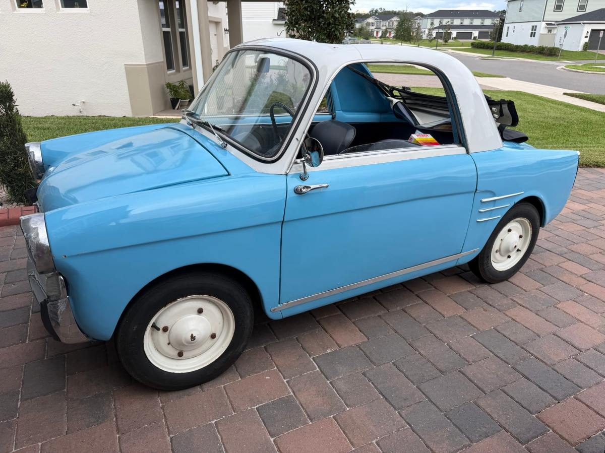 1959 Autobianchi Bianchina Trasformabile — exterior front three-quarter view