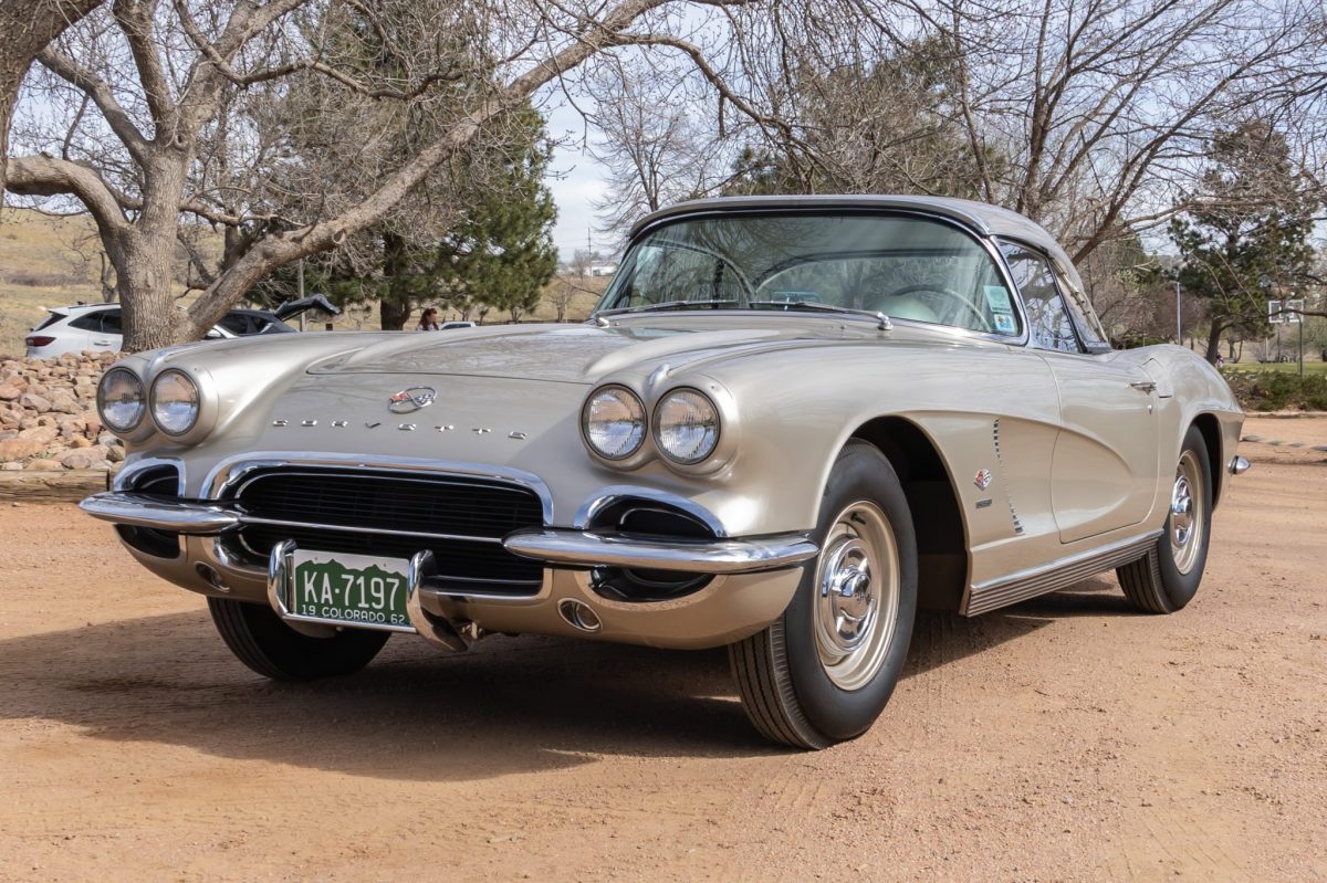 Ex–Pikes Peak 1962 Chevrolet Corvette 327/360 Fuelie 4-Speed