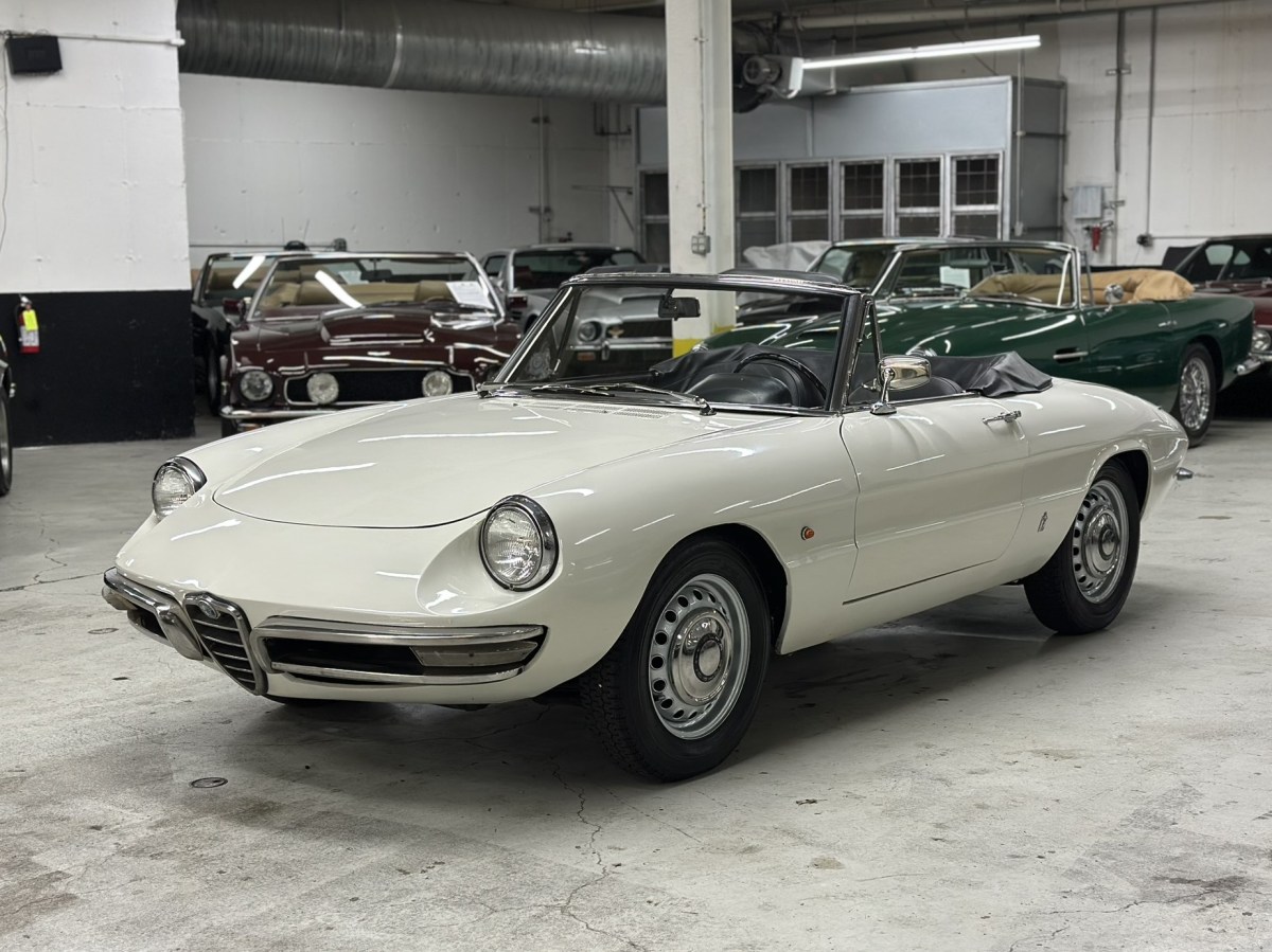 1967 Alfa Romeo 1600 Spider Duetto