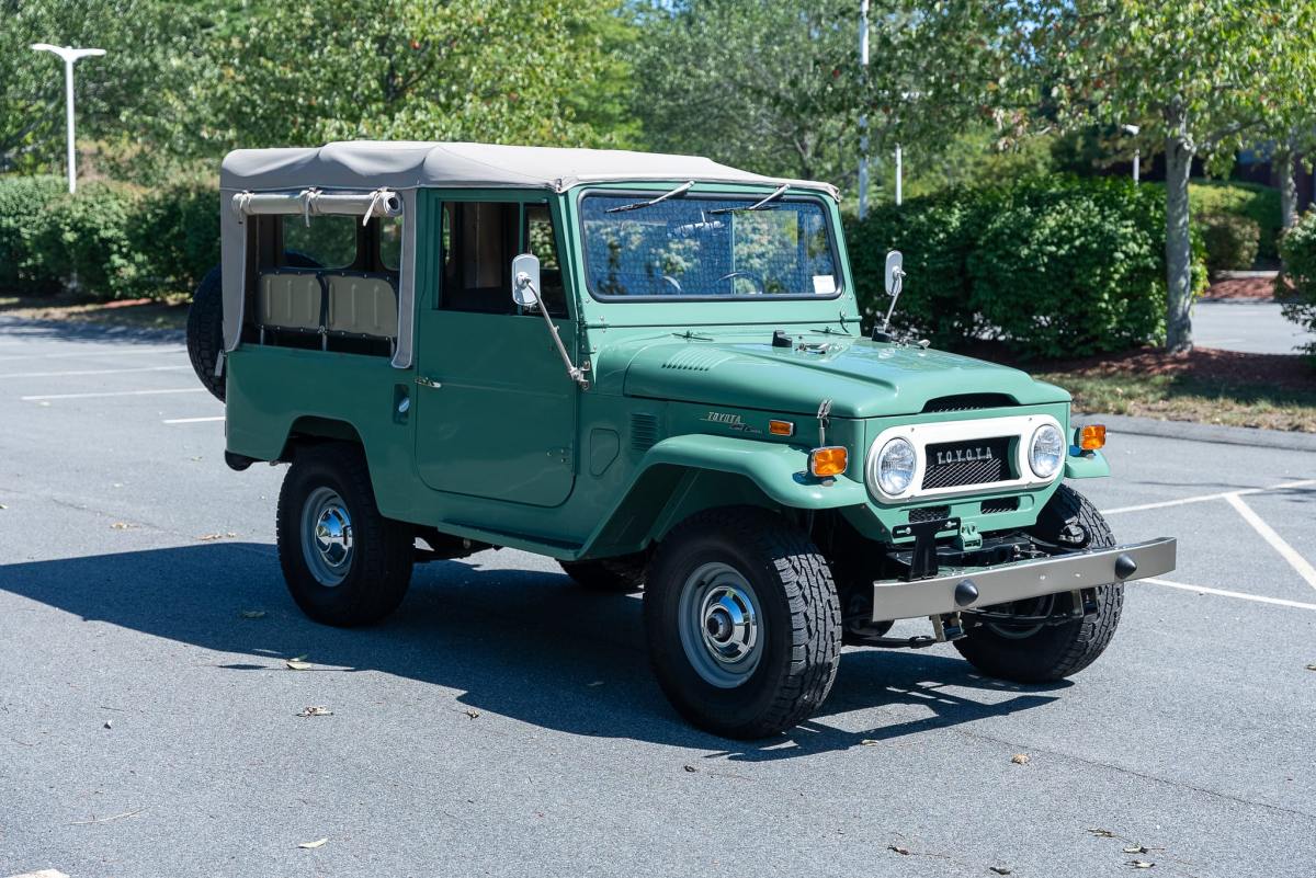 1973 Toyota Land Cruiser FJ43 4-Speed — exterior front three-quarter view