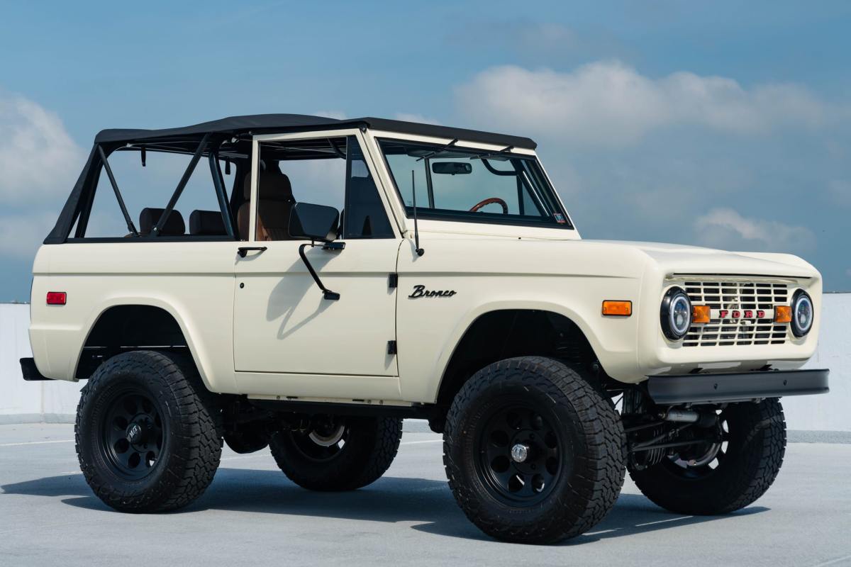 347-Powered 1974 Ford Bronco