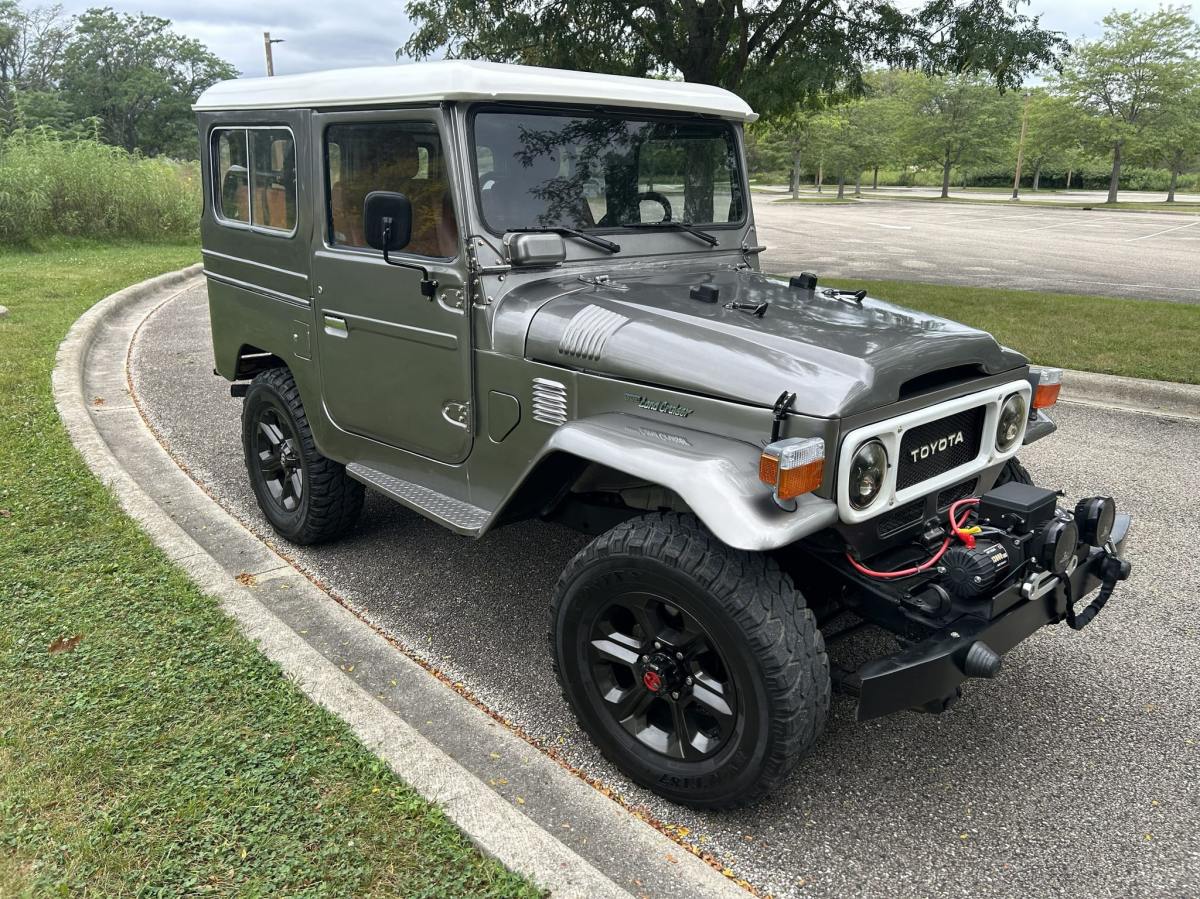 1977 Toyota Land Cruiser FJ40 5-Speed