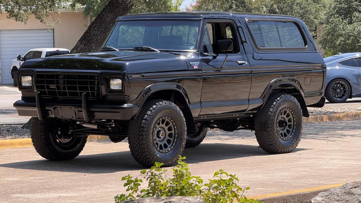 Coyote-Powered 1979 Ford Bronco Ranger XLT — exterior front three-quarter view