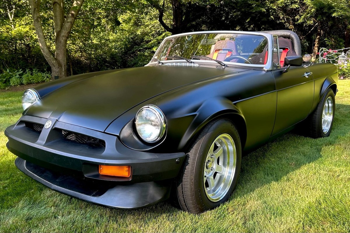 V8-Powered 1980 MG MGB Roadster 5-Speed