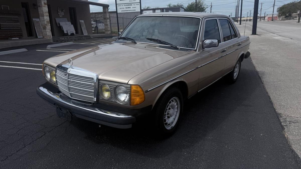 1981 Mercedes-Benz 300D