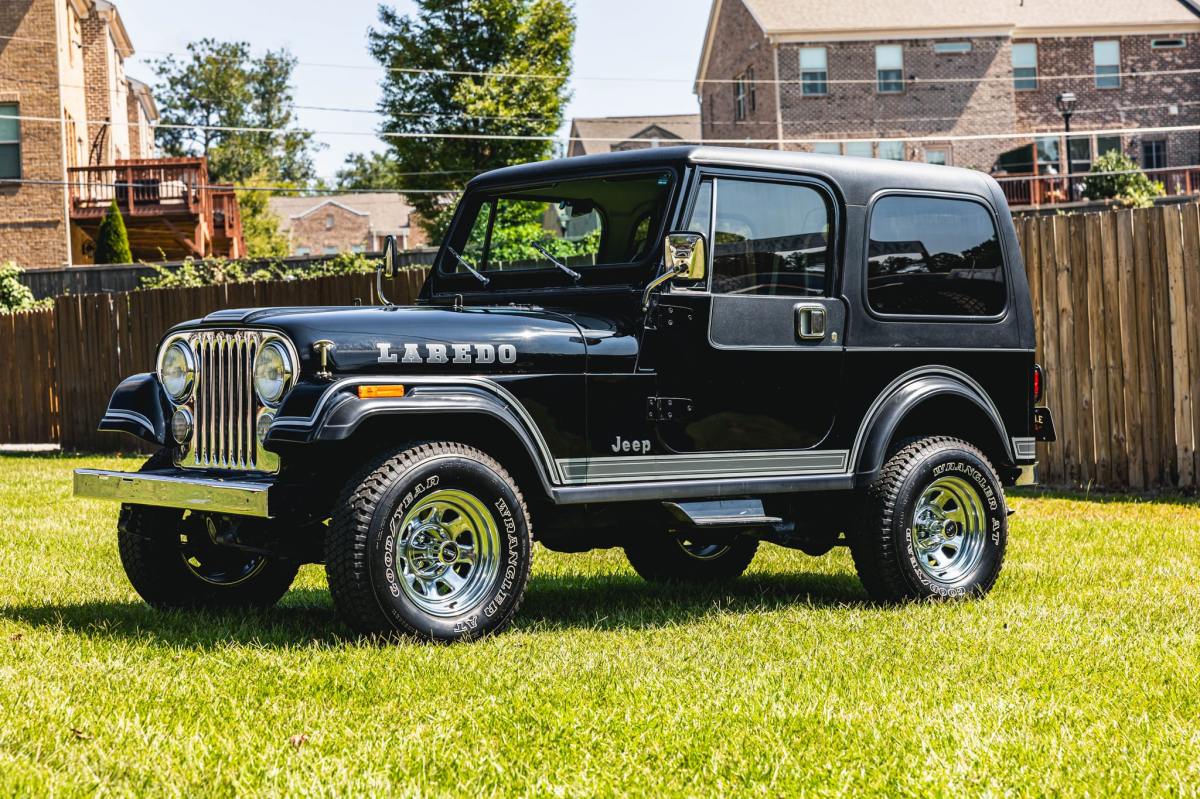 1984 Jeep CJ-7 Laredo 5-Speed — exterior front three-quarter view