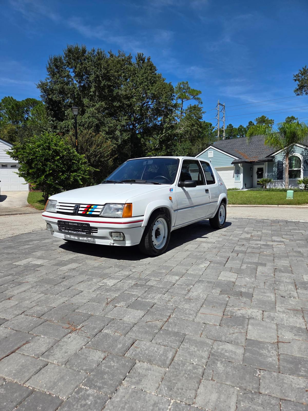 1989 Peugeot 205 Rallye 1.3L front view