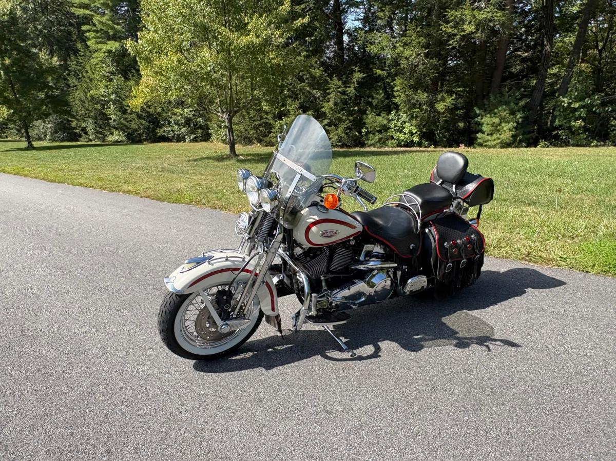 1997 Harley-Davidson Heritage Springer Softail — exterior front three-quarter view