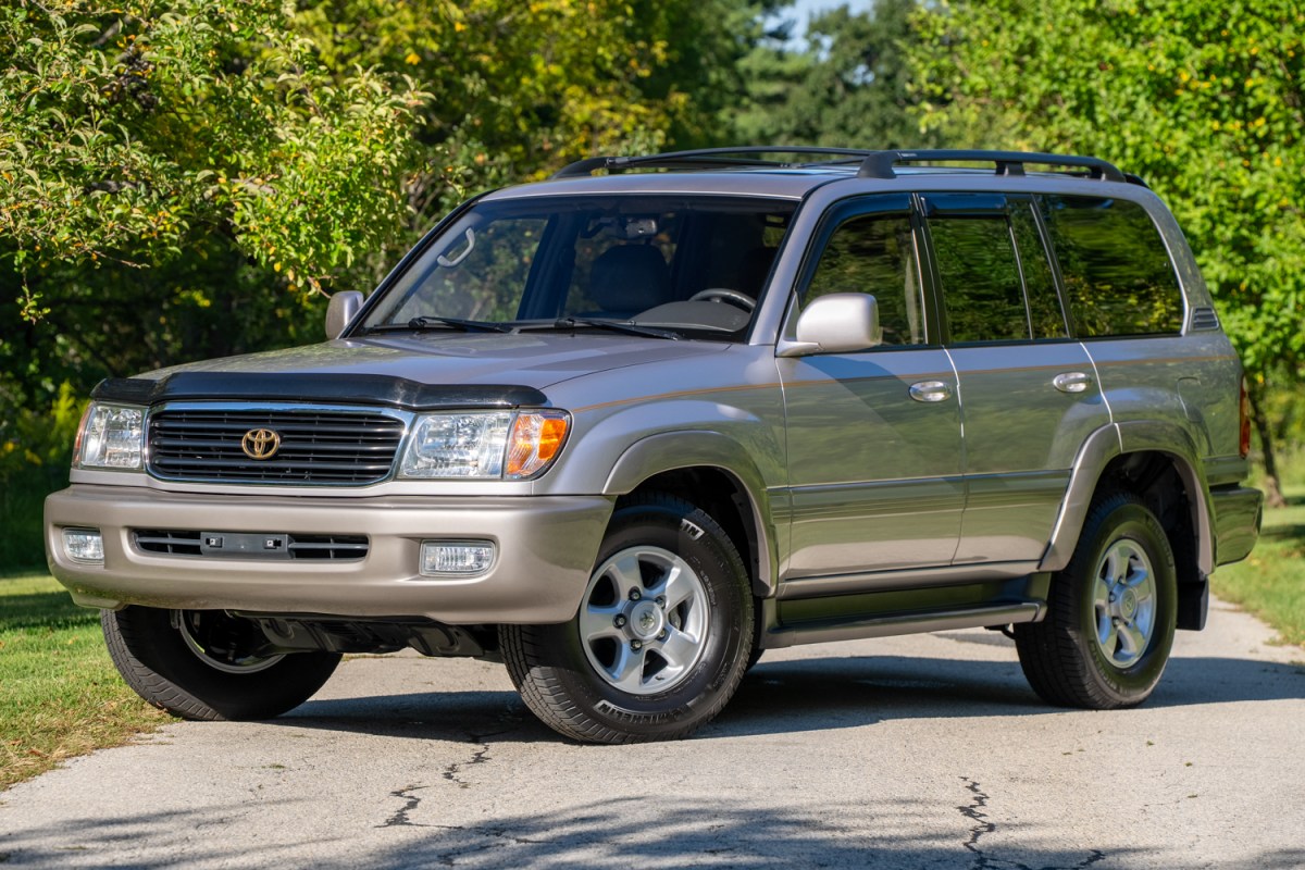 1999 Toyota Land Cruiser UZJ100