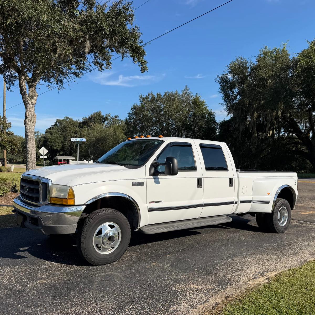 2000 Ford F-350 Super Duty XLT Crew Cab Power Stroke 4x4 Dually