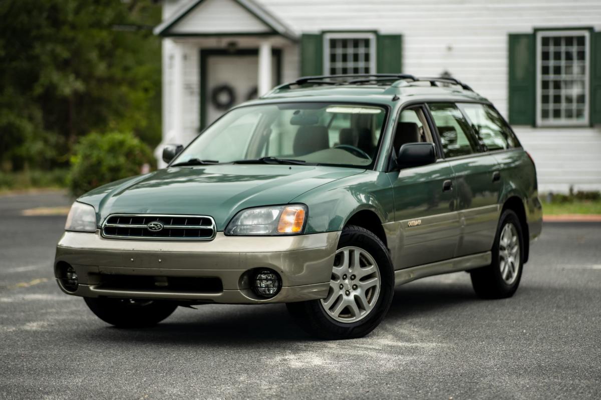 2000 Subaru Outback Wagon — exterior front three-quarter view