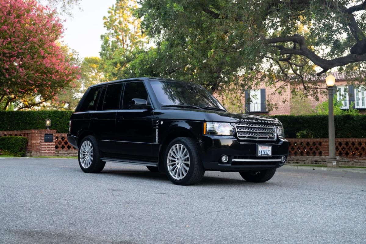 2012 Land Rover Range Rover Supercharged — exterior front three-quarter view