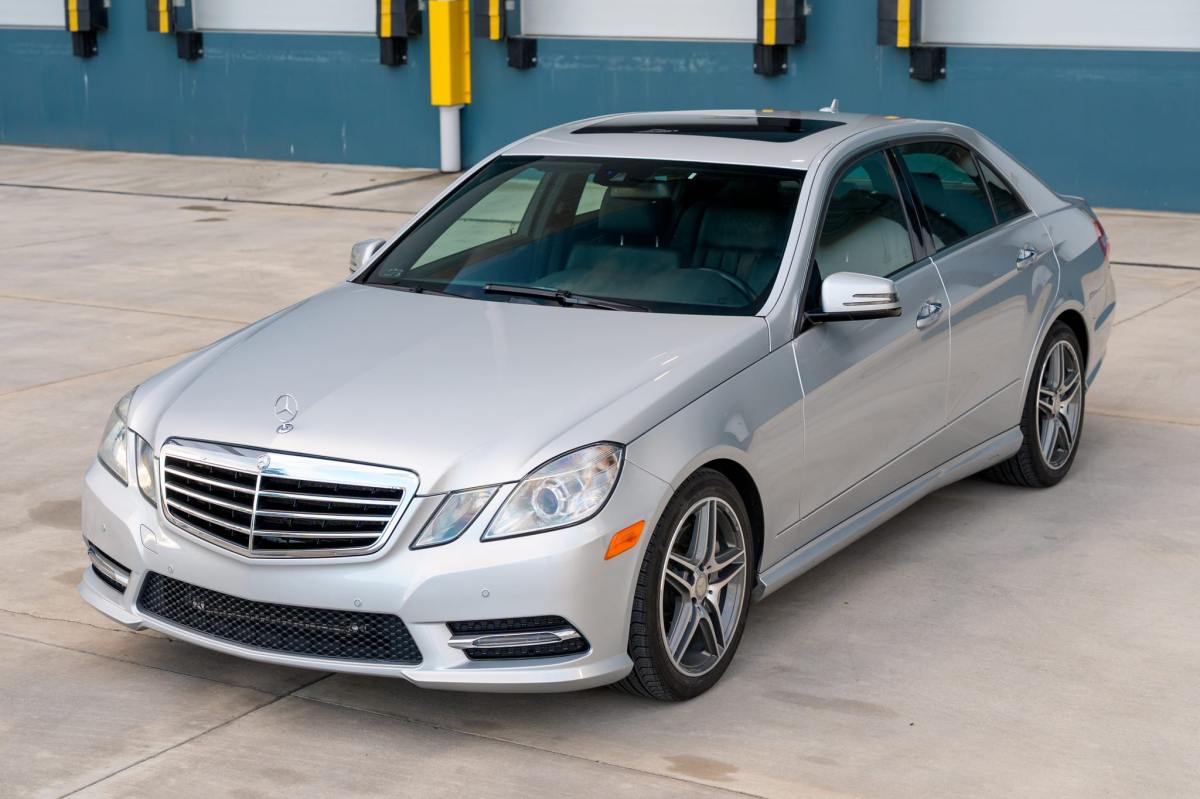 2013 Mercedes-Benz E550 4MATIC Sedan