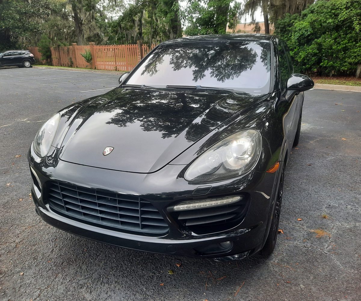 2013 Porsche Cayenne GTS