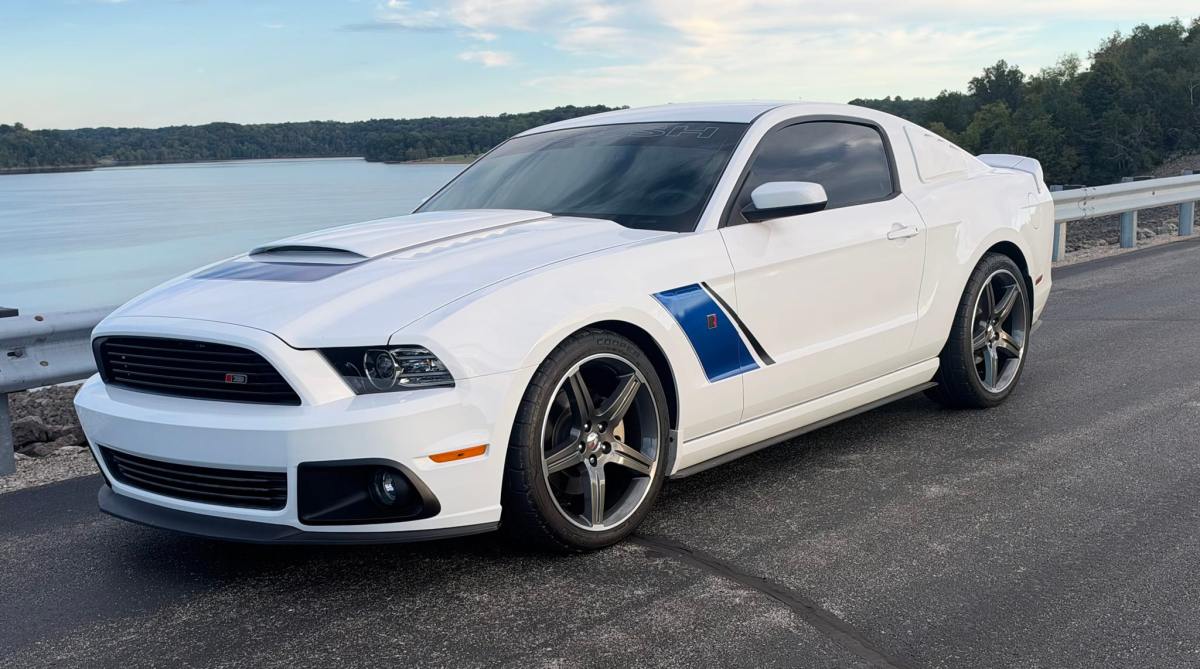 7k-Mile 2014 Ford Mustang GT Coupe Roush Stage 3 6-Speed — exterior front three-quarter view