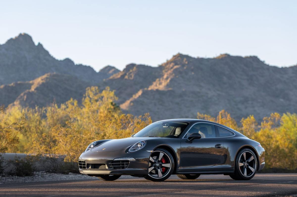 28k-Mile 2014 Porsche 911 50th Anniversary Edition — exterior front three-quarter view