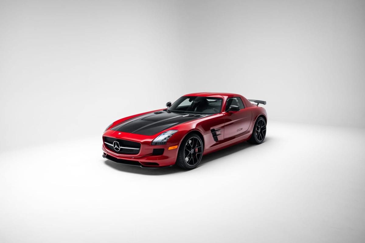 496-Mile 2015 Mercedes-Benz SLS AMG GT Final Edition