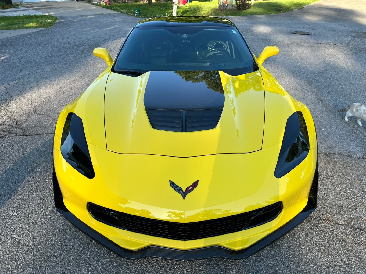 21k-Mile 2017 Chevrolet Corvette Z06 Coupe 3LZ Z07 7-Speed