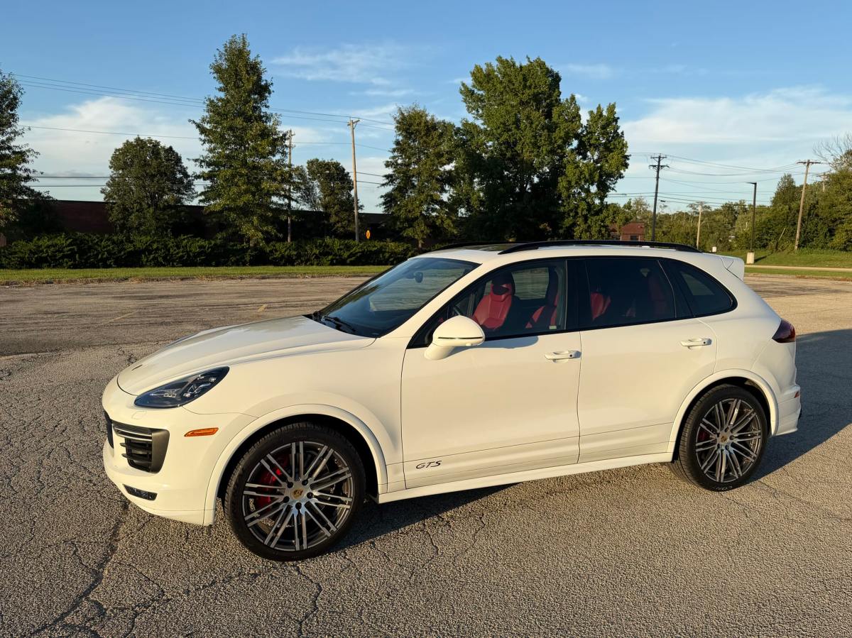 2017 Porsche Cayenne GTS