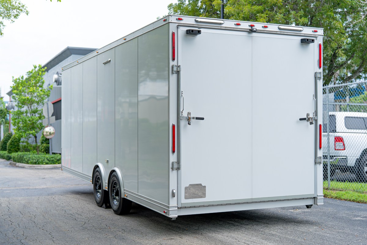 2020 InTech iCon 24′ Rail Ryder Trailer — exterior front three-quarter view