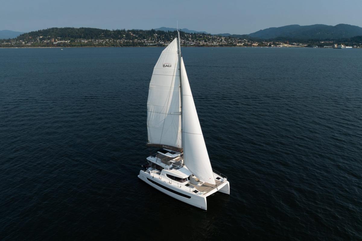 2022 Bali 4.6 Catamaran — exterior front three-quarter view