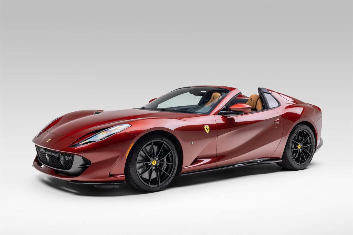 1k-Mile 2023 Ferrari 812 GTS — exterior front three-quarter view