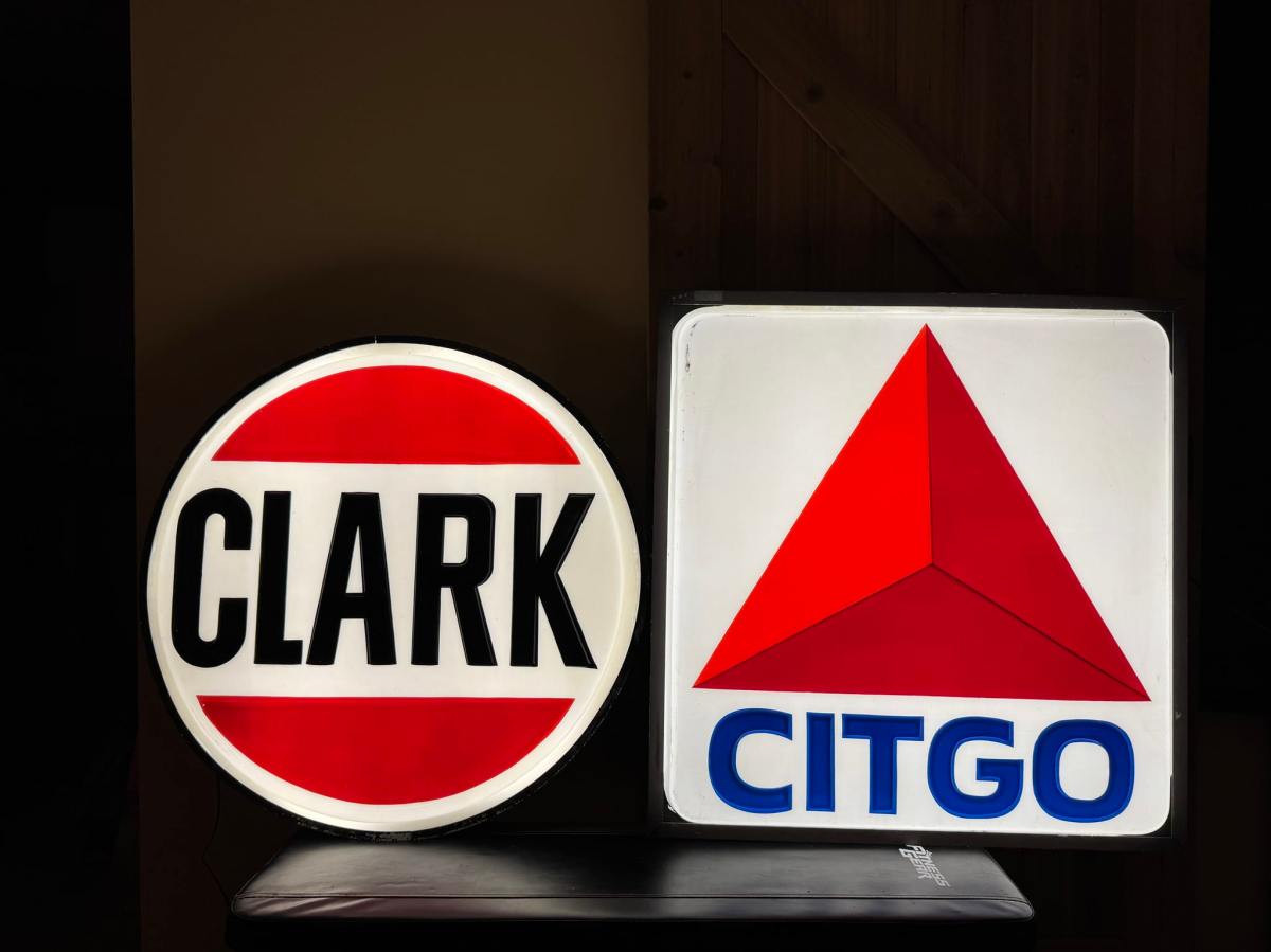 Illuminated Clark and Citgo Signs
