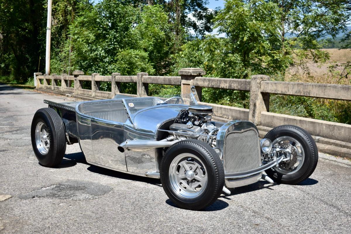 “Alumi-Rod” LT1-Powered, Aluminum-Bodied Custom Ford Roadster 6-Speed — exterior front three-quarter view