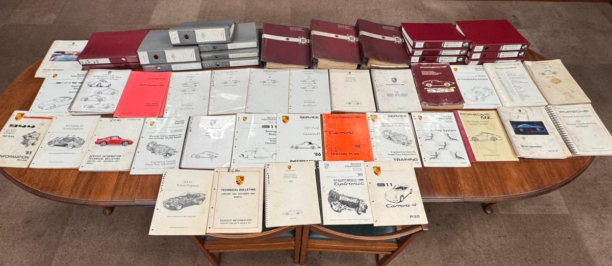 Porsche Workshop Manuals — exterior front three-quarter view