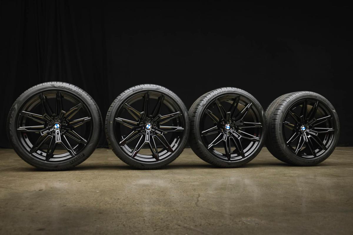 19×9.5″ and 20×10.5″ BMW Style 930M Wheels — exterior front three-quarter view